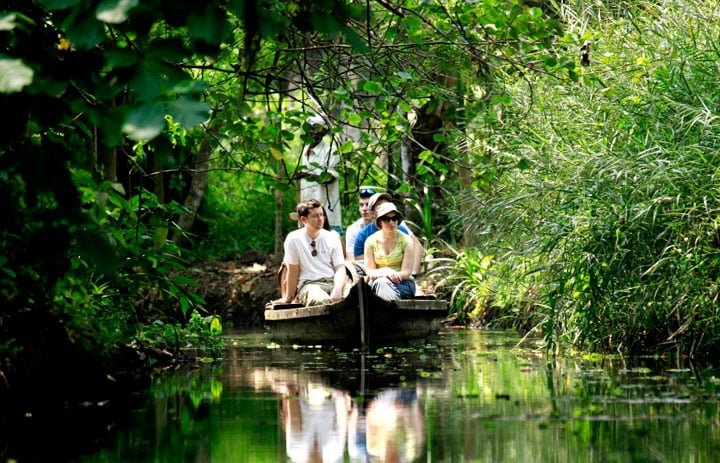 4 Nights 5 Days Kerala Honeymoon Package